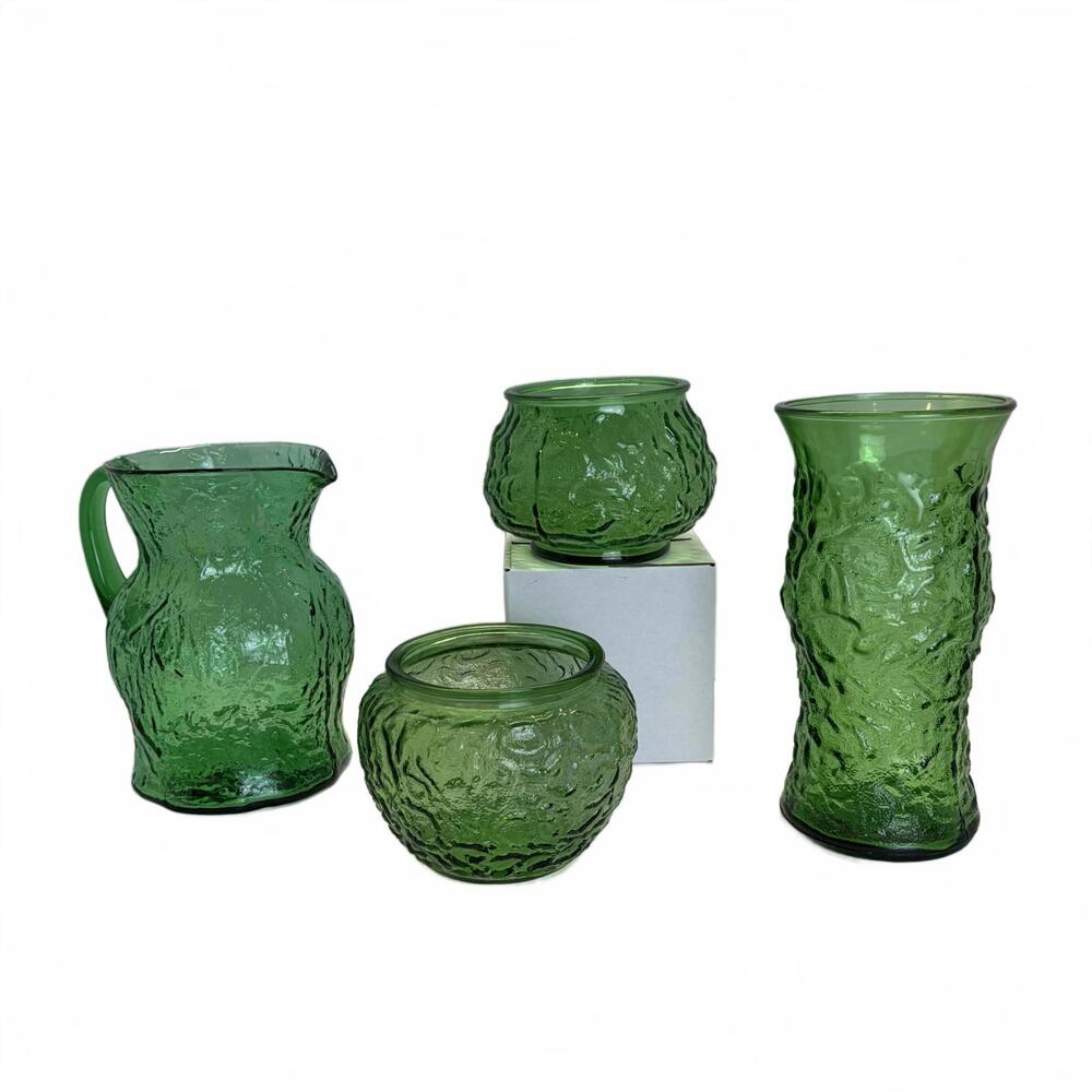 Vintage emerald green glass pitcher by Indiana Glass Company. - Picture 9 of 9